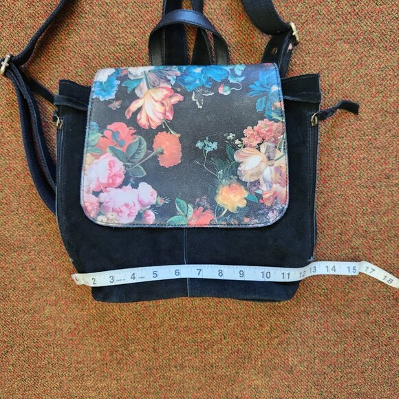 Vintage Victorian Trading Co Floral Leather Backpack - Picture 8 of 9